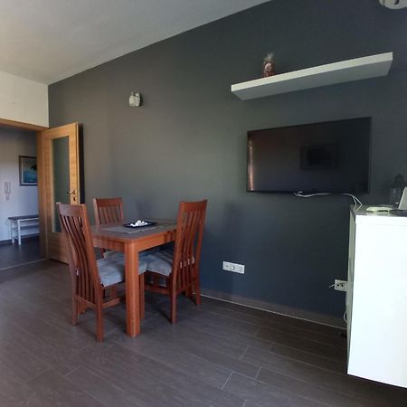 Villa Luce Apartment House คาร์โลบัก ภายนอก รูปภาพ