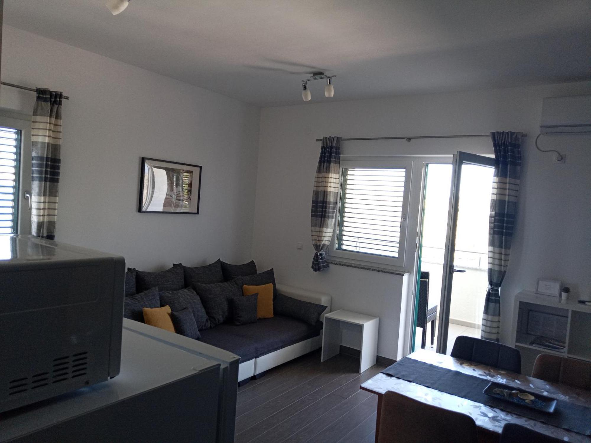 Villa Luce Apartment House คาร์โลบัก ภายนอก รูปภาพ