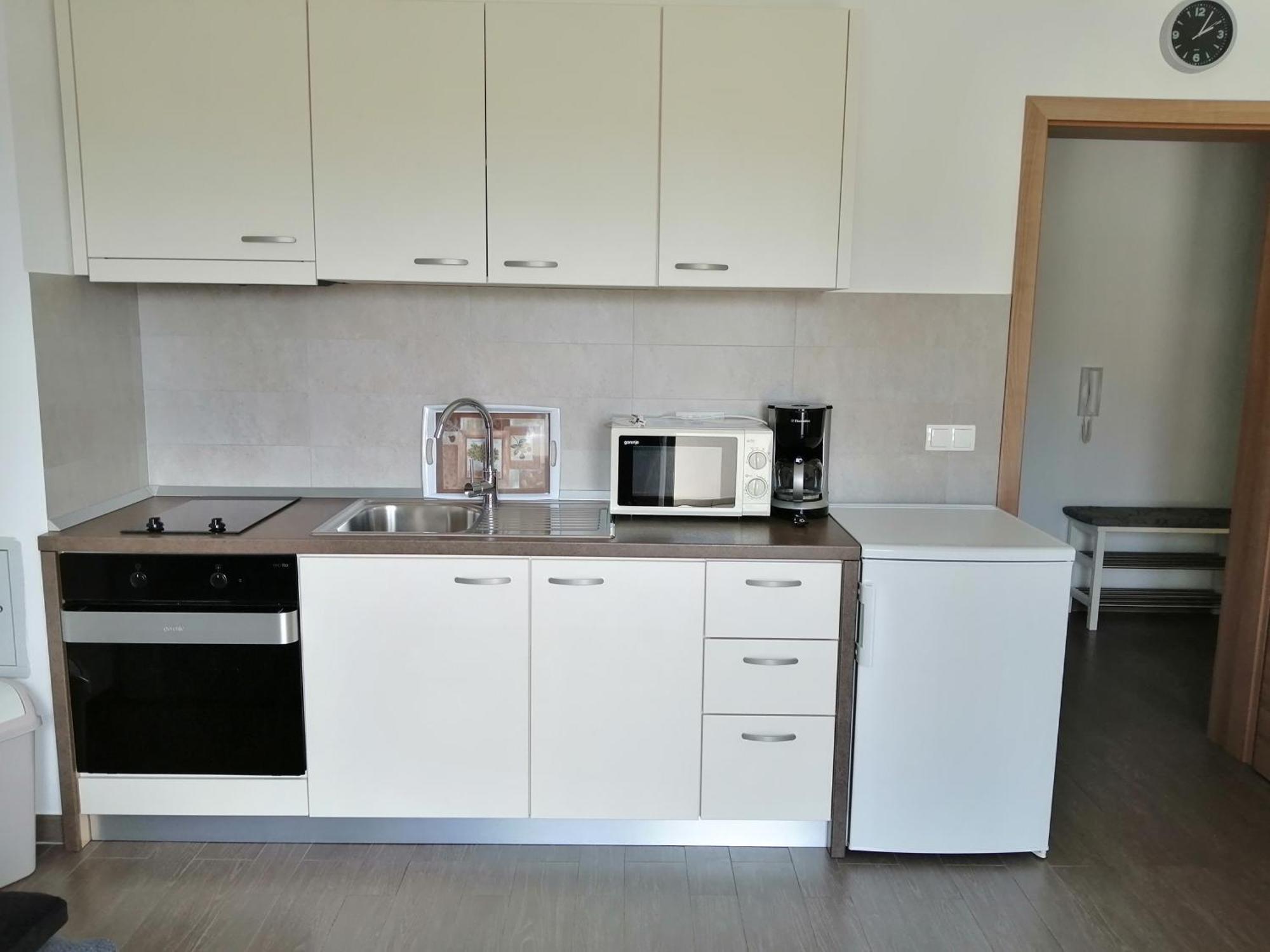 Villa Luce Apartment House คาร์โลบัก ภายนอก รูปภาพ