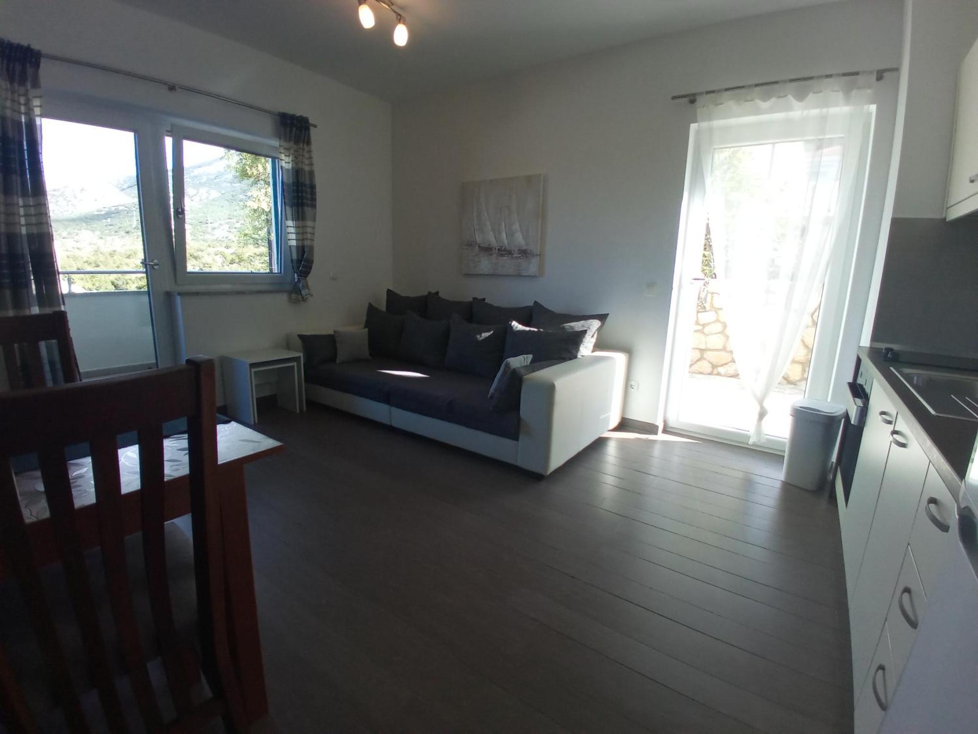 Villa Luce Apartment House คาร์โลบัก ภายนอก รูปภาพ