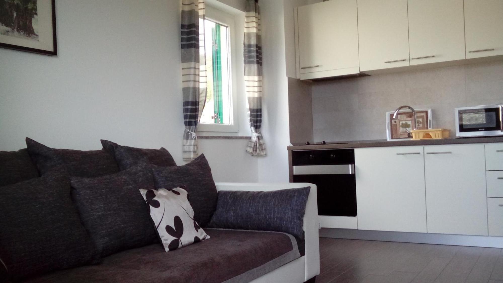 Villa Luce Apartment House คาร์โลบัก ภายนอก รูปภาพ